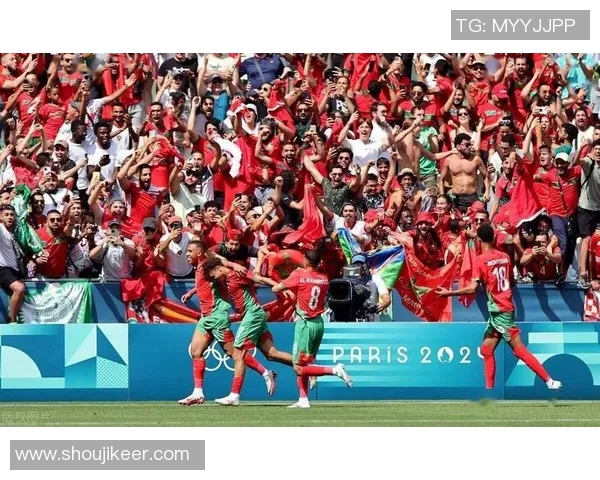 足球明星在世界杯赛场上的精彩瞬间与动人瞬影合集