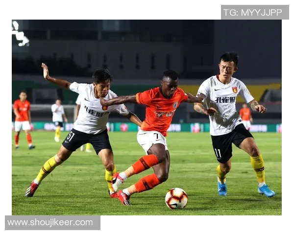 华夏队迎战北京人和全力争胜力争晋级赛季新高峰